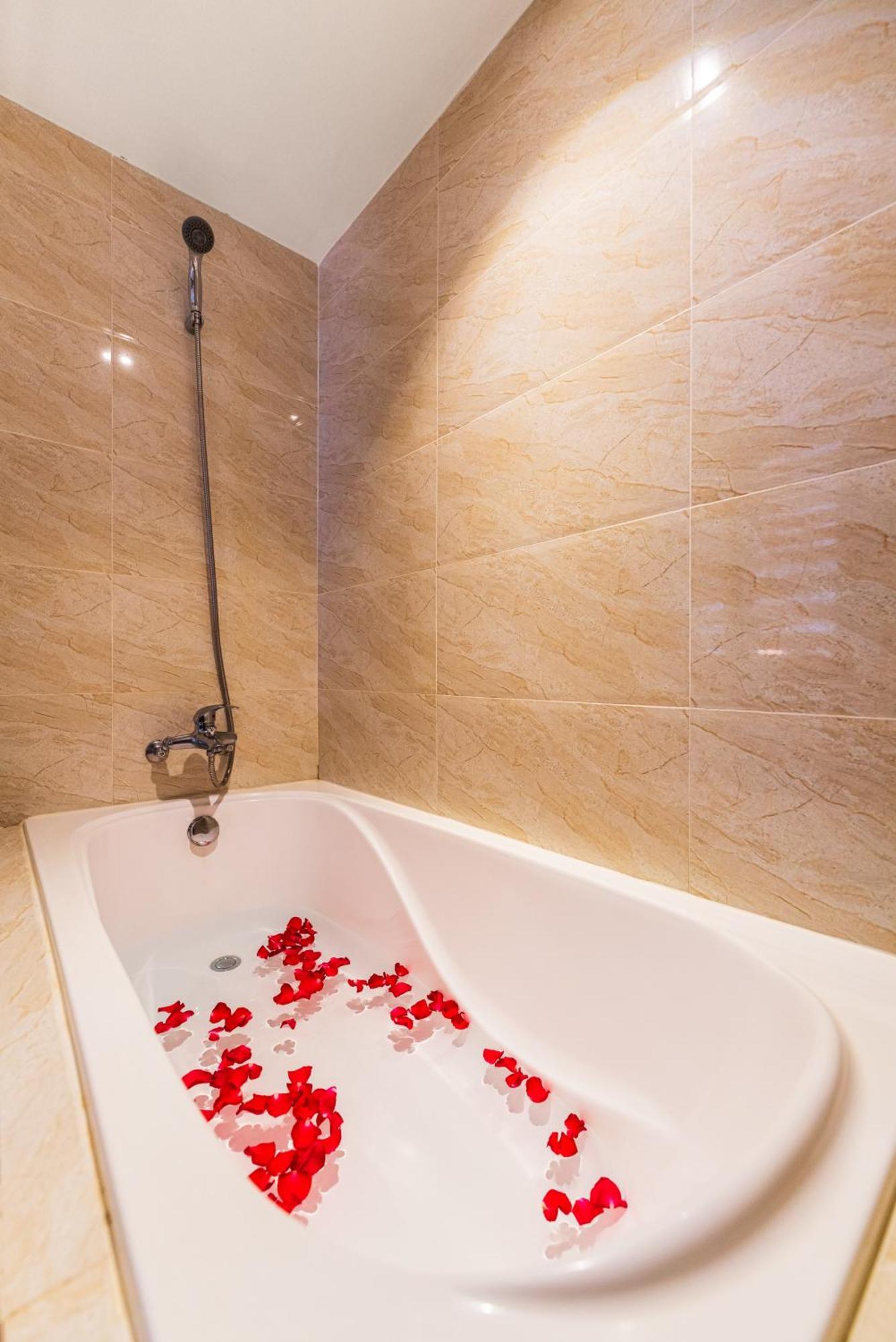 Tran Vien Dong Hotel Nha Trang Exterior photo
